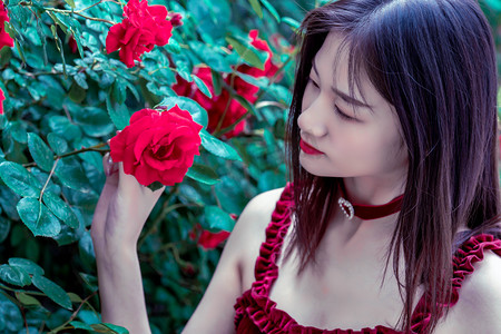 竹竿上翻转倒立！国家级非遗“高杆船技”亮相江西三百山